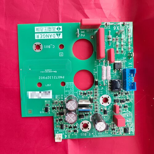 议价全新制动驱动板PN072132P902，施耐德，实图拍摄，现维修