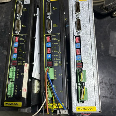 议价百格拉驱动器 WDM3-004.1801，实物拍摄，型号铭牌