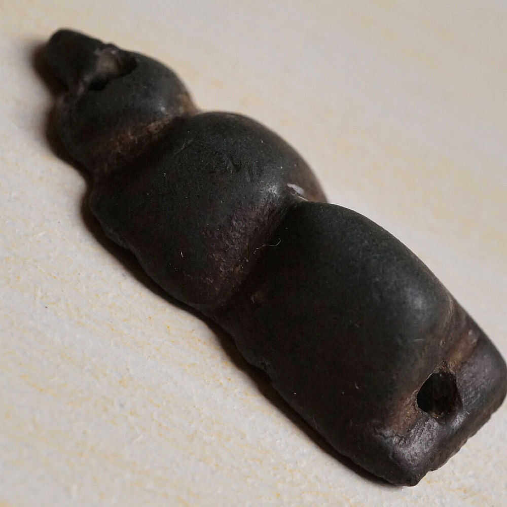 西藏明代黑皮壳天铁托甲雪狮 磨砂皮壳尾部摩尼宝 古玩老物收藏品
