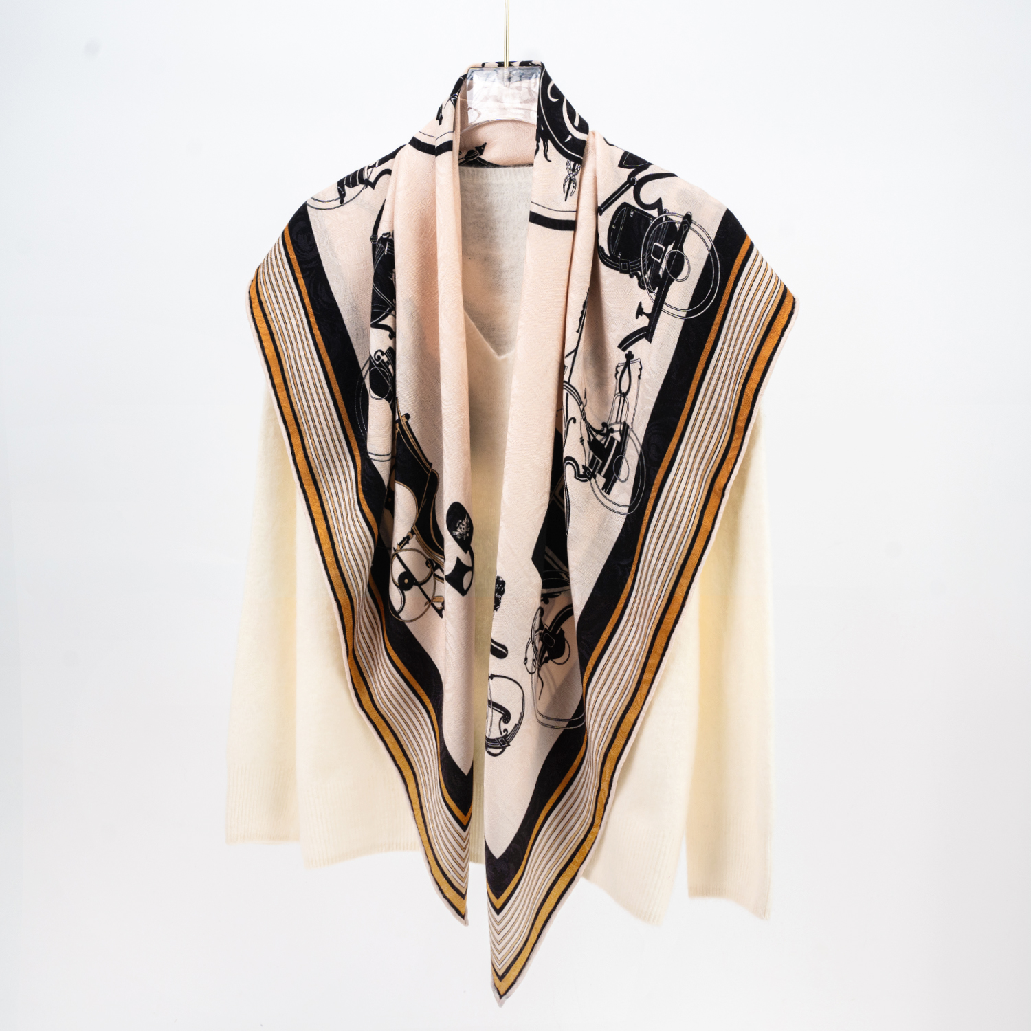 楊楊【藏书章】重磅新款 丝毛女士围巾披肩丝巾100*100