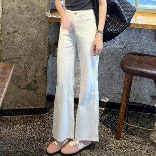 白色牛仔裤女加绒冬季微喇叭裤子高腰宽松修身弹力显瘦超模速干裤