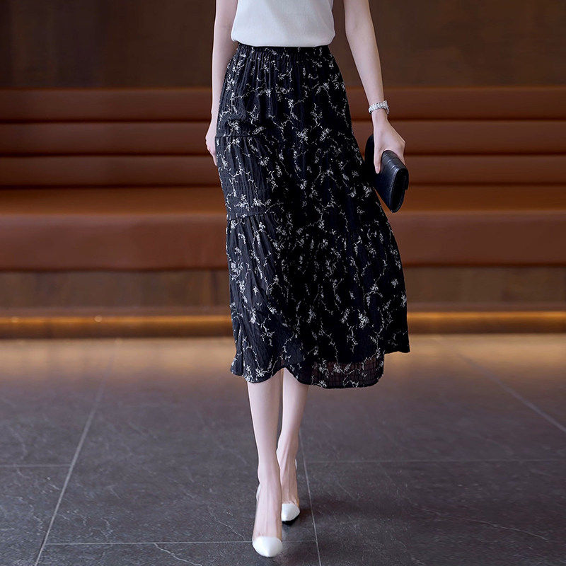 黑色碎花半身裙女夏季薄款2026新款高腰显瘦遮胯中长款a字伞裙子,女装/女士精品,真丝上装,淘宝优惠券,粉丝福利购,淘宝优惠卷