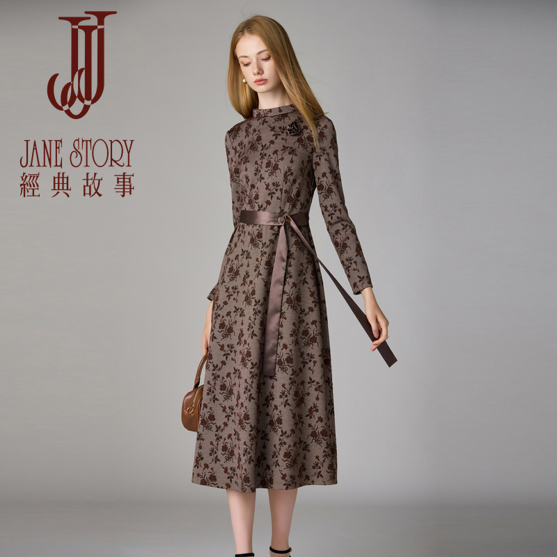 经典故事复古修身针织连衣裙女2025秋季新款法式小资气质收腰长裙