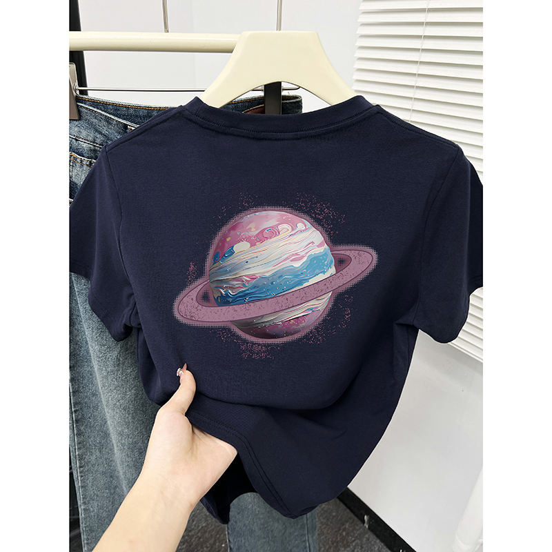 正肩短袖t恤女小个子夏季2025年新款时尚休闲星球印花半袖上衣潮