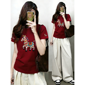 女装 2026夏季 新款 大码 遮肚子圆领胖mm显瘦新年红小马正肩短袖 t恤