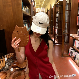 复古港风气质挂脖针织背心2661Q 超受欢迎法式 好卖担当.自留款