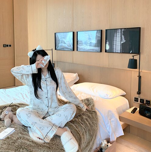 睡衣套装家居服丝滑小兔高级简约