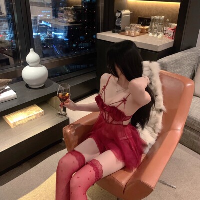 捞捞酱「圣诞前夜」性感睡衣女吊带睡裙纯欲元旦礼物红色蕾丝辣妹