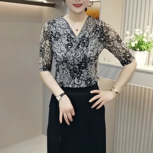 新款 气质百搭显瘦减龄设计感修身 夏季 V领烫钻T恤衫 女 印花欧版 小衫