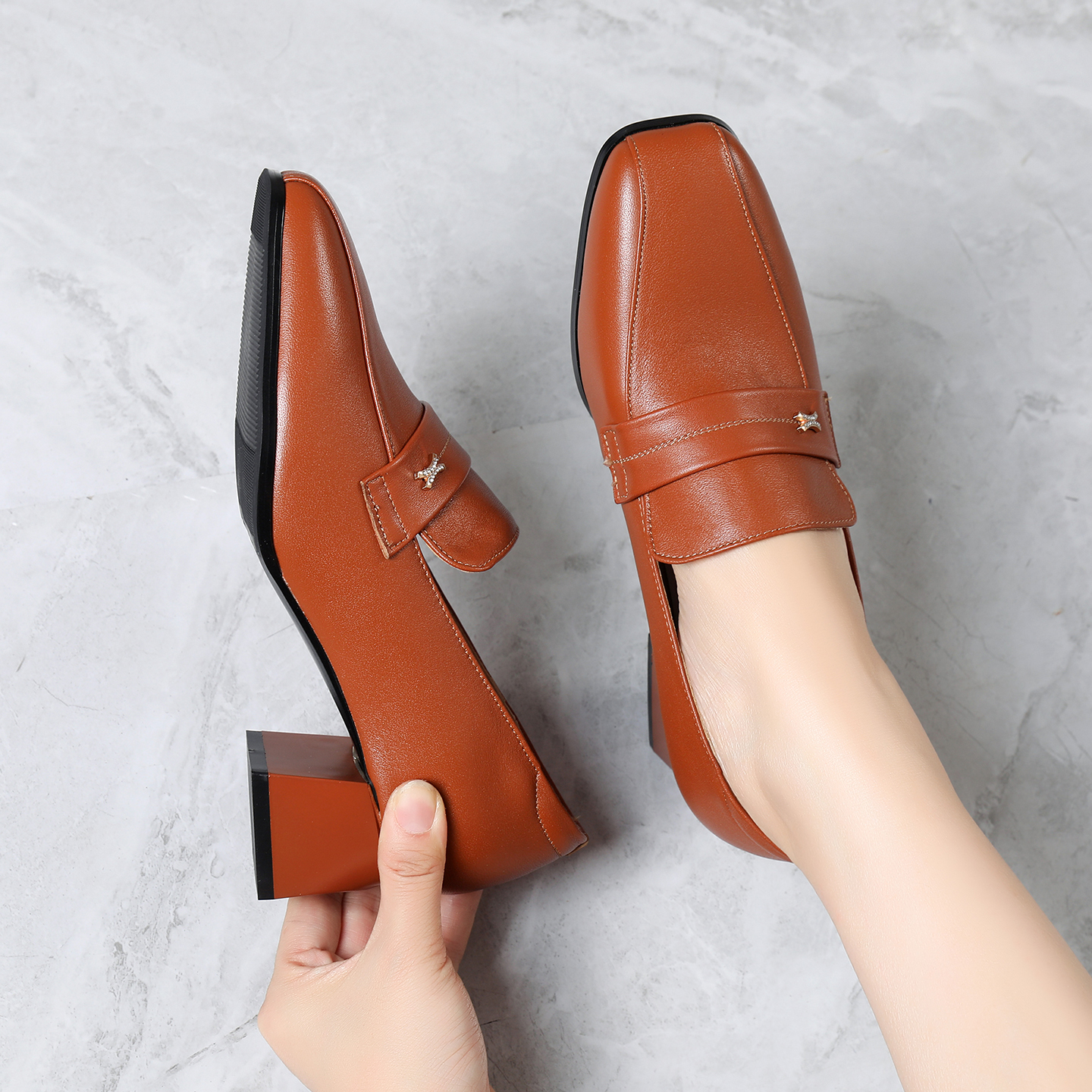 真皮方头高跟复古英伦通勤乐福鞋