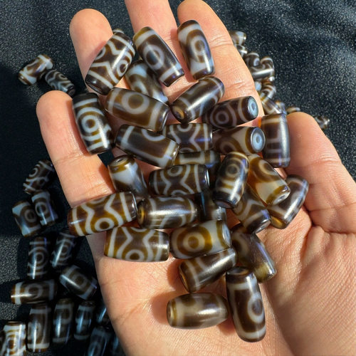 天然玛瑙手工天珠两眼地门折线