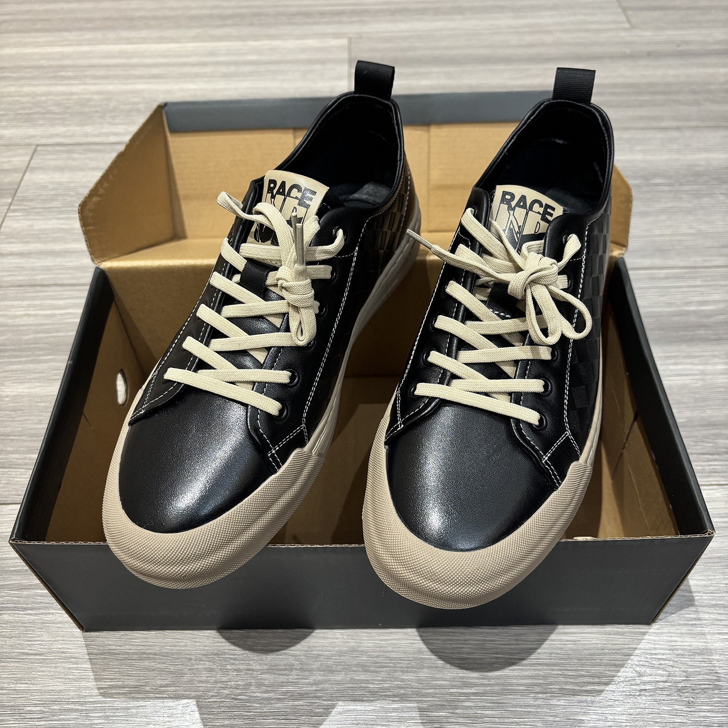 H撤柜尾货真皮男鞋平底百搭舒适时尚板鞋休闲运动软底软面牛皮鞋