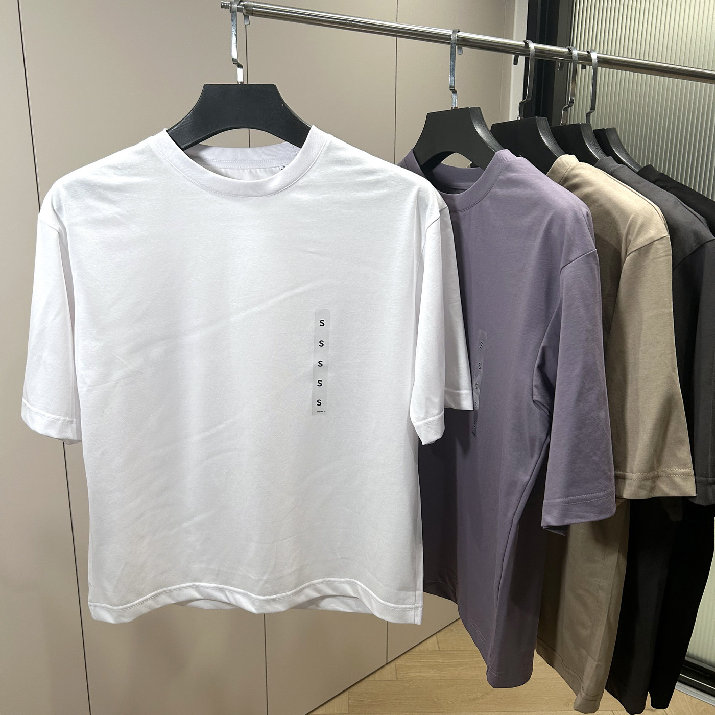 清凉黑科技AIRism面料！3秒快速吸汗！夏季户外情侣宽松圆领T恤衫