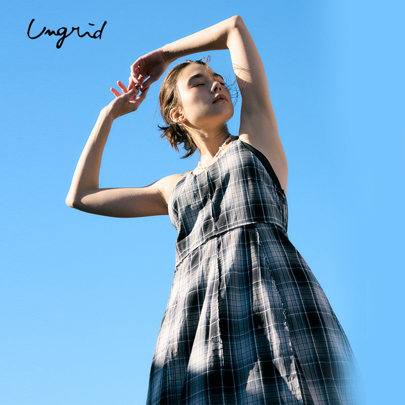 Ungrid2025春季新品格子修身复古女简约长款吊带连衣裙1125203409