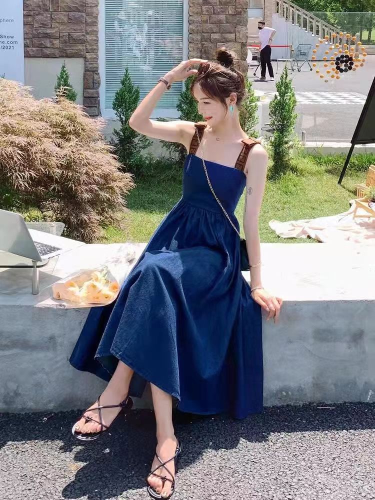 牛仔吊带背心连衣裙收腰显瘦长裙