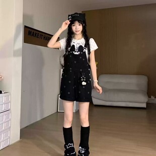 小猫星星印花牛仔背带裤女夏季宽松显瘦减龄可爱休闲阔腿连体短裤