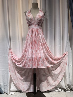 086茶歇法式温柔风海边度假仙女款绝美粉色碎花露腰吊带连衣裙女