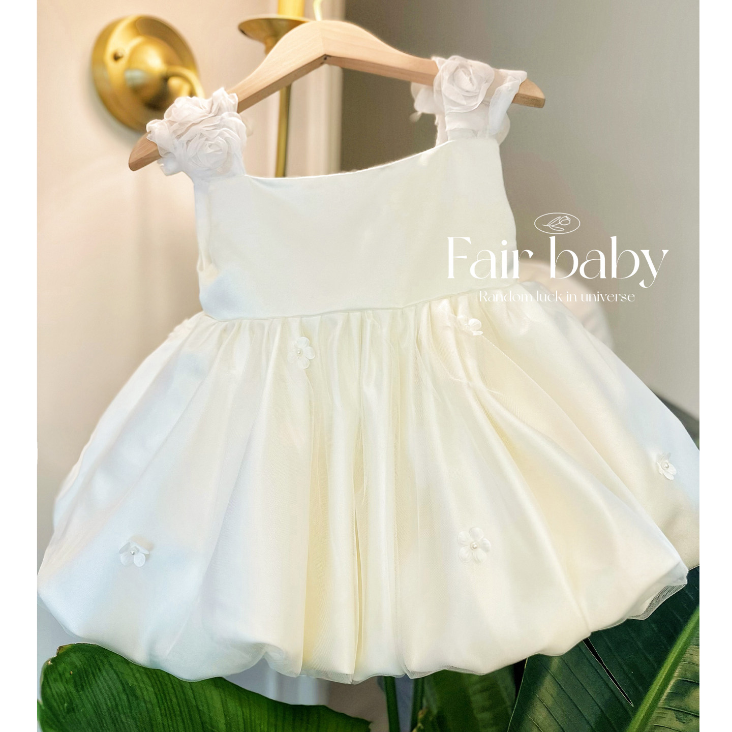 女宝宝一周岁儿童生日绝美礼服公主裙婚礼婚纱小女孩缎面抓周宴秋图片