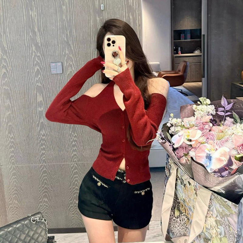 性感露背挂脖针织衫上衣女设计感小众气质显瘦休闲开衫毛衣秋冬季
