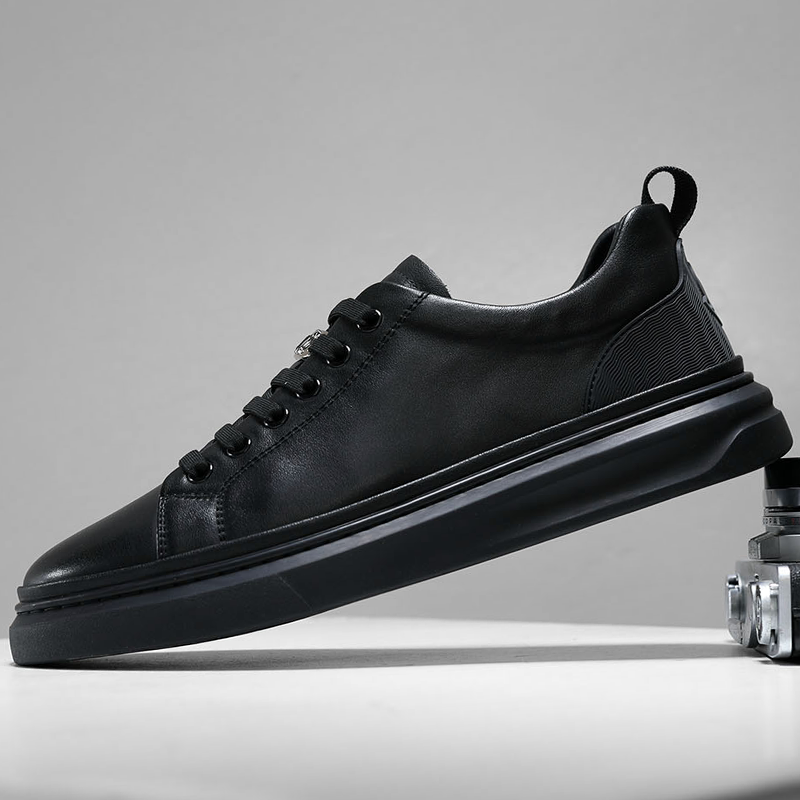 头层牛皮时尚休闲板鞋一脚蹬鞋子