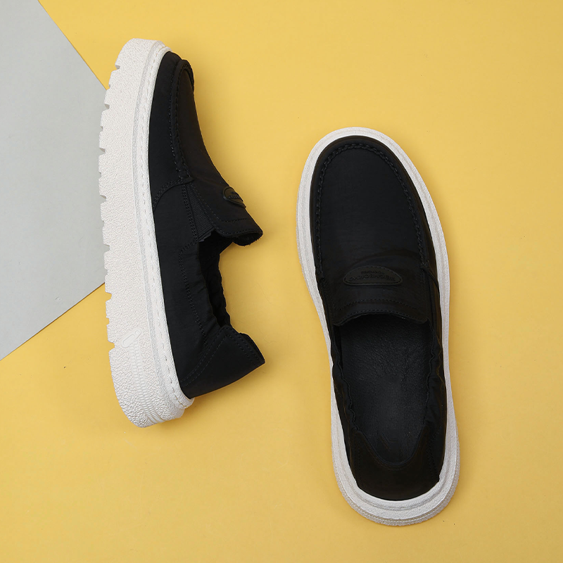 冰丝布鞋高级感男款2026春夏季新款透气轻奢一脚蹬黑色休闲板鞋