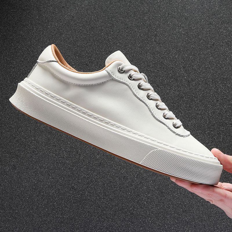 白色板鞋厚底休闲皮鞋男款2026新款春季透气真皮简约男鞋小白鞋