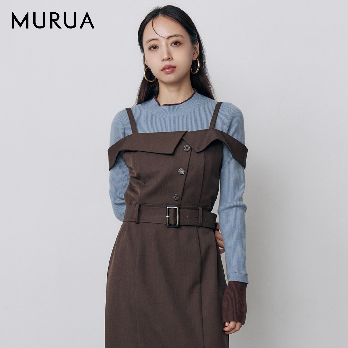 MURUA26早秋日系露肩吊带连衣裙女收腰显瘦西装通勤中长款直筒裙