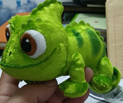 Tangled Pascal Shoulder Plush Toy Doll Magnet Magnetic gift