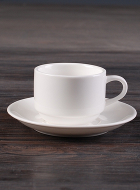 简约现代风样板房陶瓷软装配饰