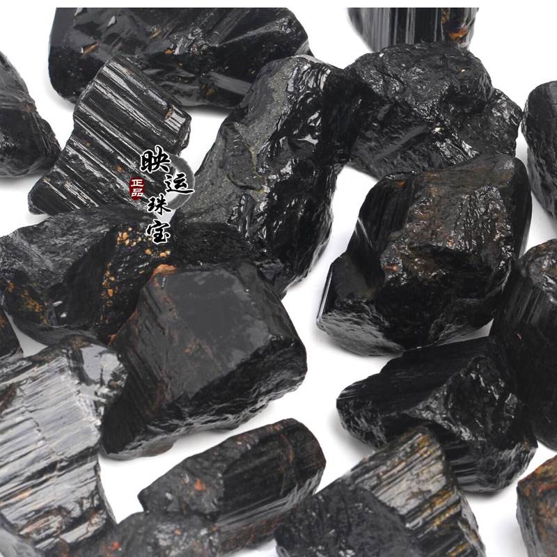 Natural black tourmaline ornament raw stone playing with single crystal Tomalin raw ore energy stone tourmaline raw stone gravel