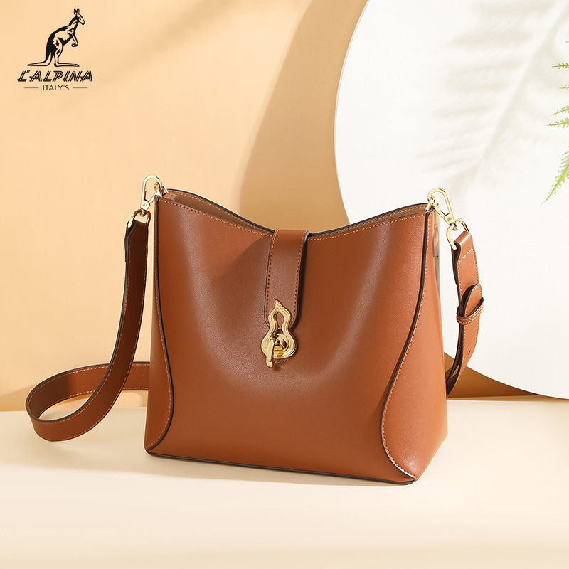 2022女包袋鼠肩带时尚