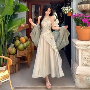 新中式国风气质显瘦绝美印花长裙无袖挂脖改良版旗袍连衣裙两件套