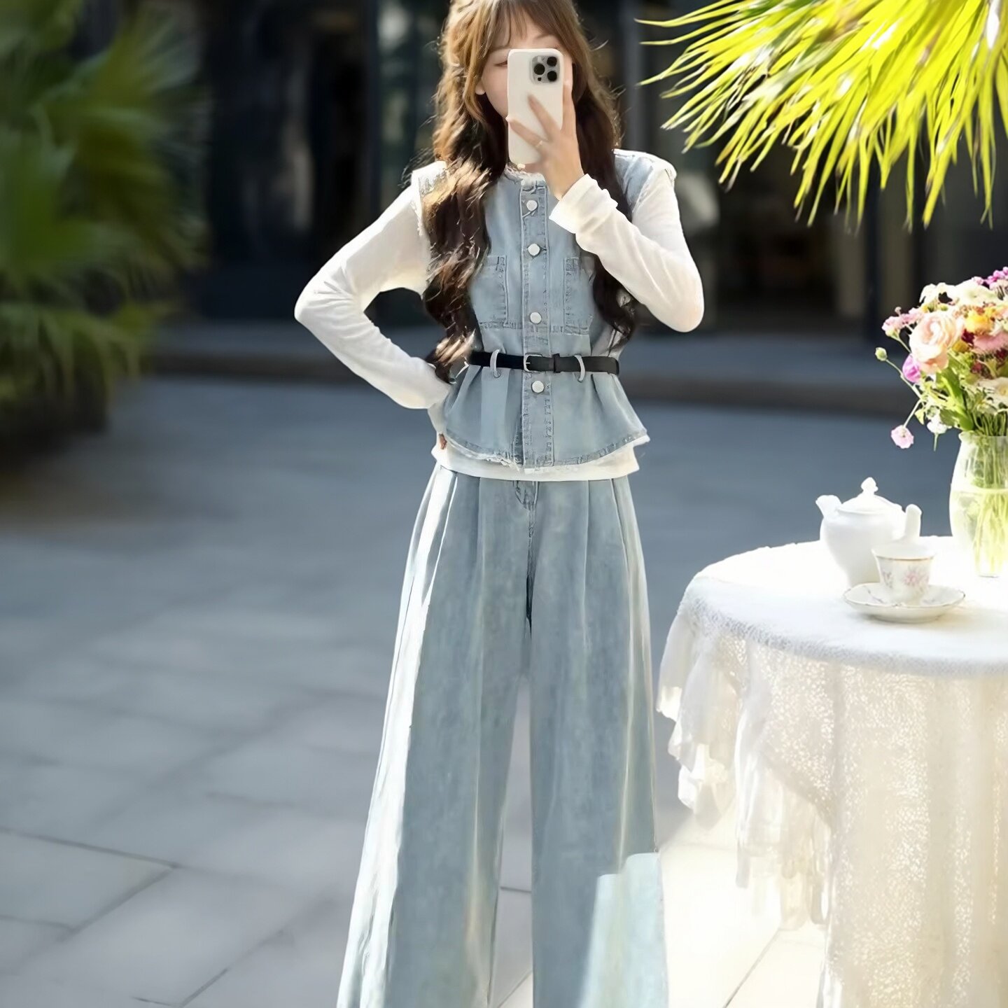 开春搭配一整套2026新款减龄显瘦牛仔马甲叠穿上衣阔腿长裤三件套