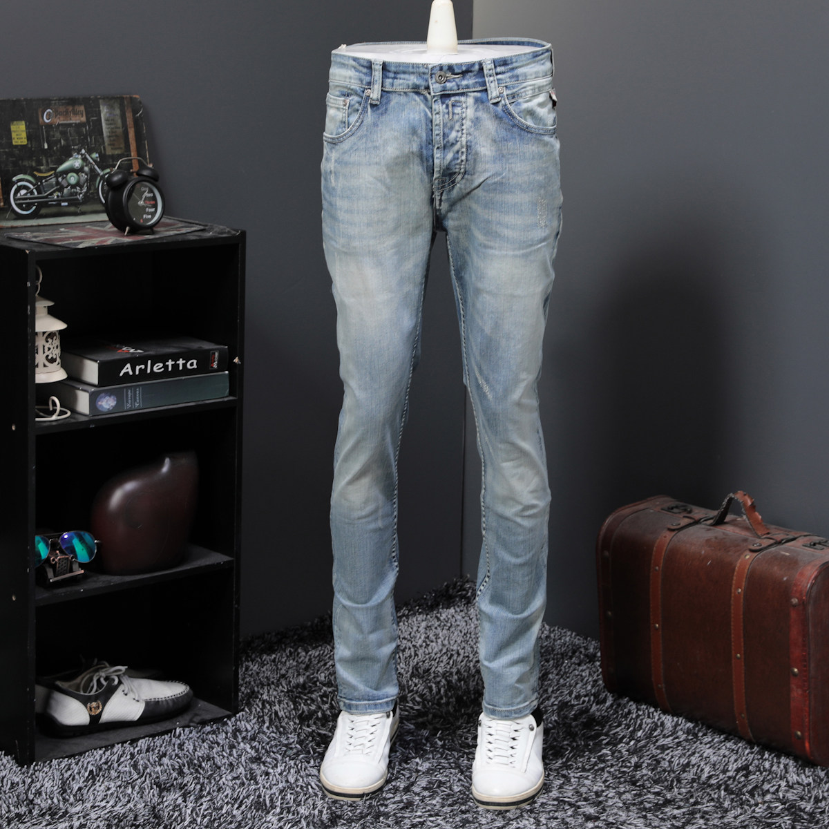 2026春秋新款复古浅蓝修身小脚牛仔裤男欧美简约弹力水洗长裤子男