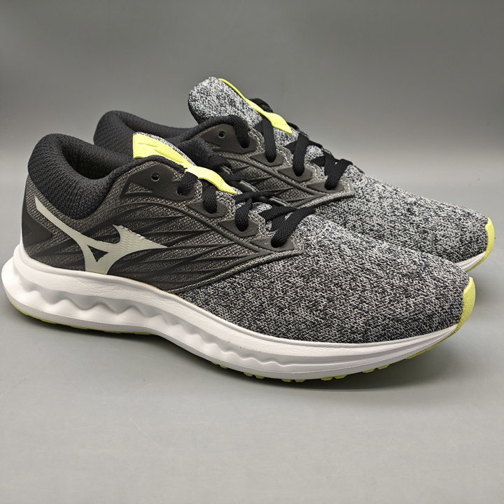 特价美津浓女子轻量运动跑步鞋