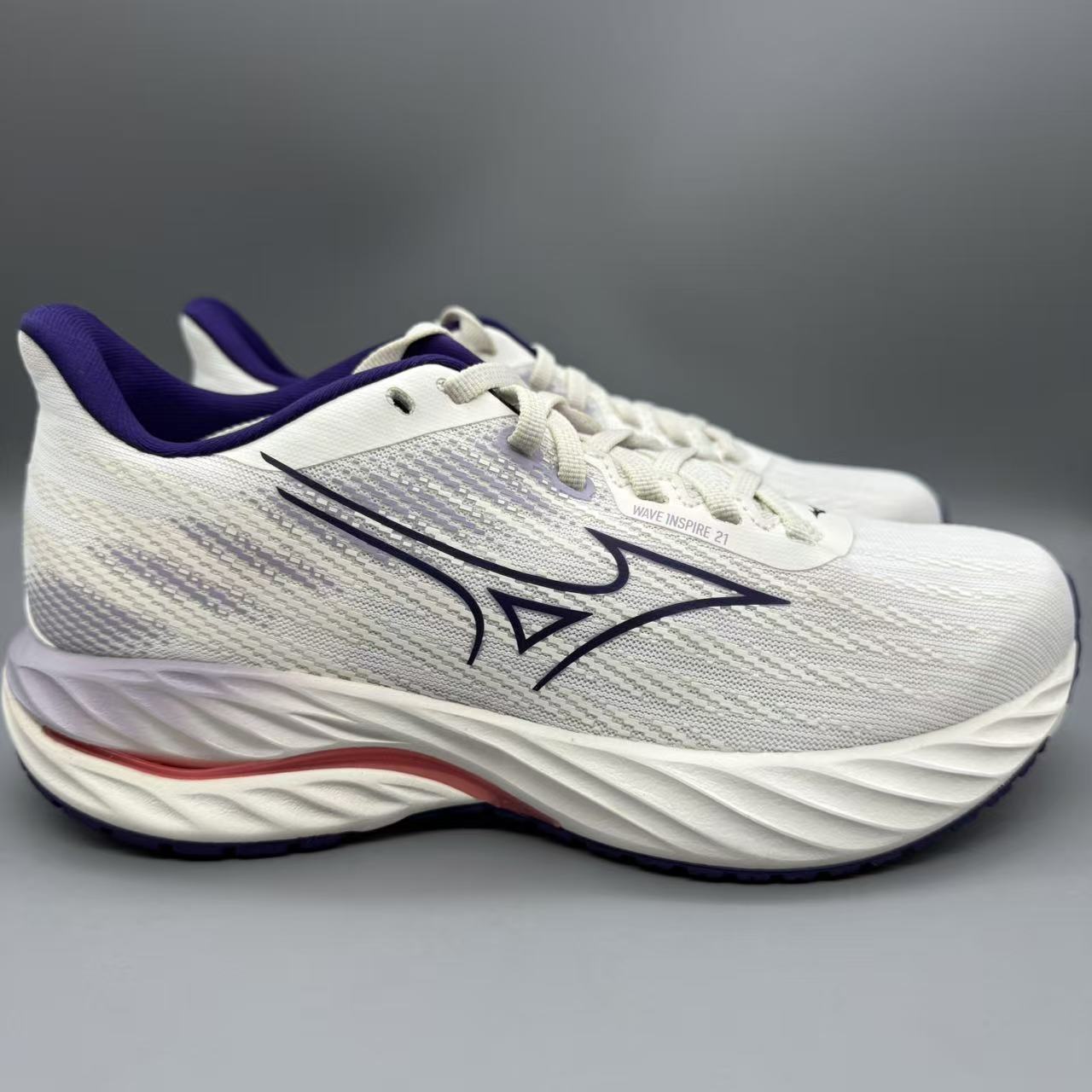 特价美津浓女透气减震运动跑步鞋