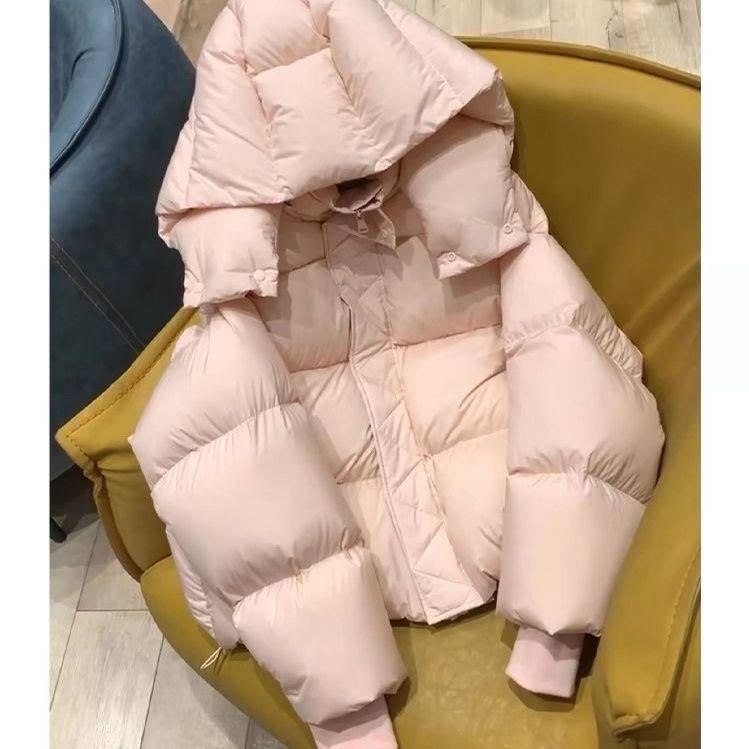 今年流行漂亮的粉色羽绒