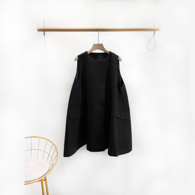 VANE时尚宽松呢子连衣裙