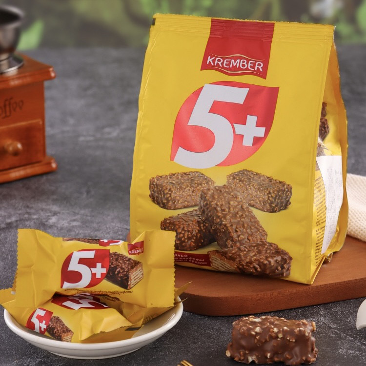 乌兹别克斯坦进口焦糖花生榛子味威化饼干休闲小零食独立装200克