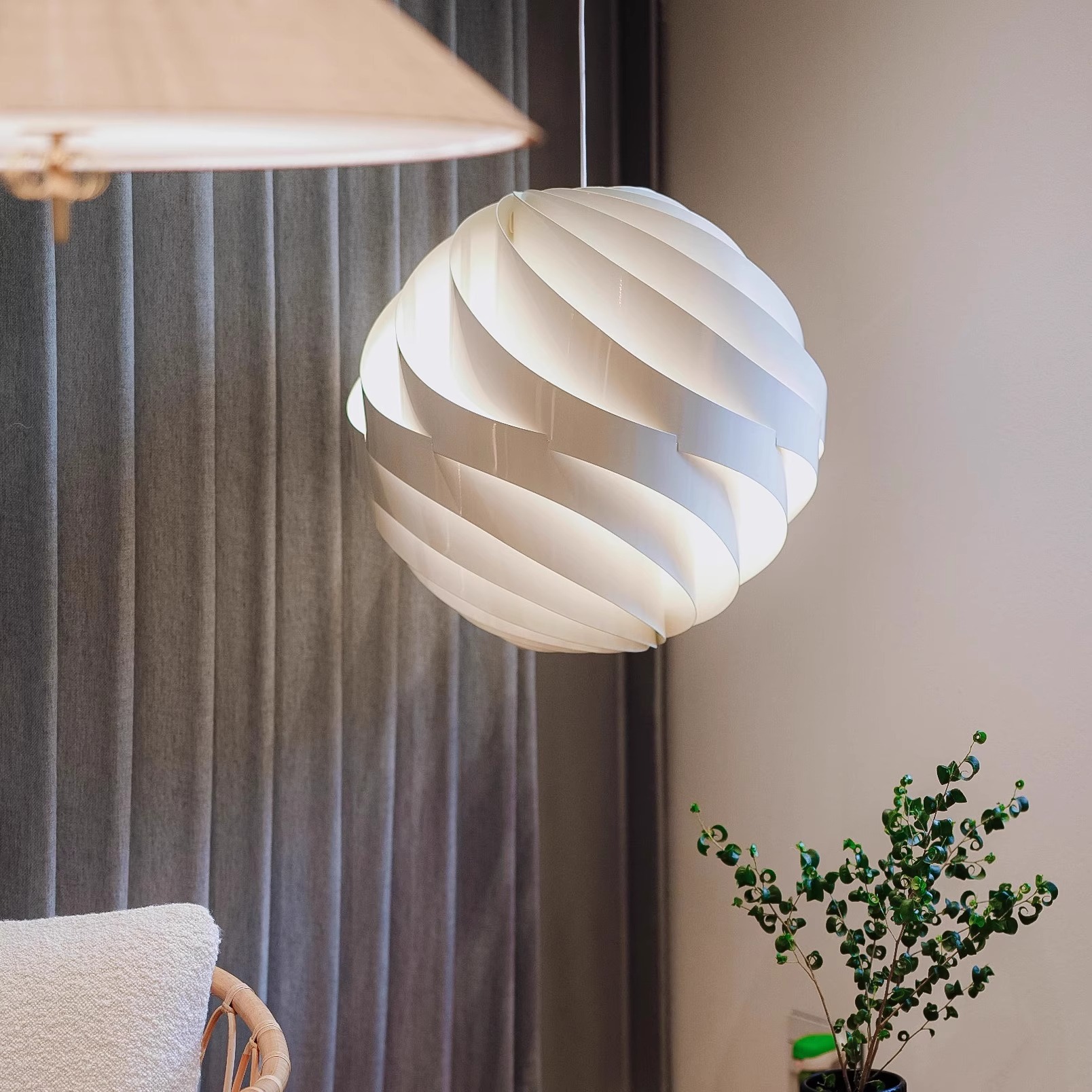 【现货】进口GUBI Turbo Pendant 北欧简约餐厅吊灯 客厅轻奢吊灯