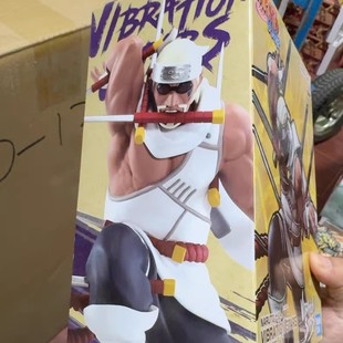 万代火影忍者 八尾奇拉比 漩涡鸣人 卡卡西 佐助 鼬 波风水门手办