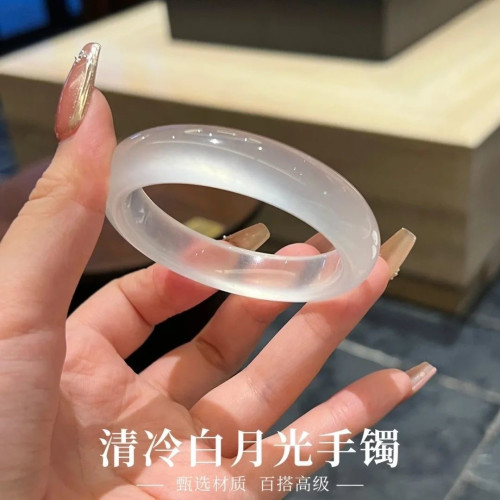 高级感拉满！冰透荔枝冻手镯~