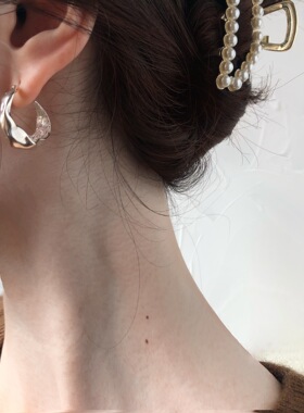 不褪色耳环时尚个性加大加重通体925纯银法式时髦捶打风光面耳钉