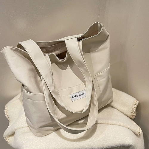 Нейлоновая вместительная и большая сумка на одно плечо, коллекция 2023, популярно в интернете