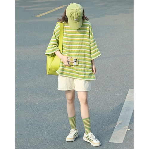 多巴胺显白运动套装女夏宽松显瘦条纹中袖短裤韩系休闲两件套学生