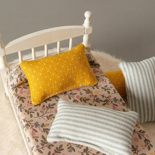 1:12分娃娃手工枕头 跨境娃用迷你配件抱枕 微缩娃屋装饰配件道具