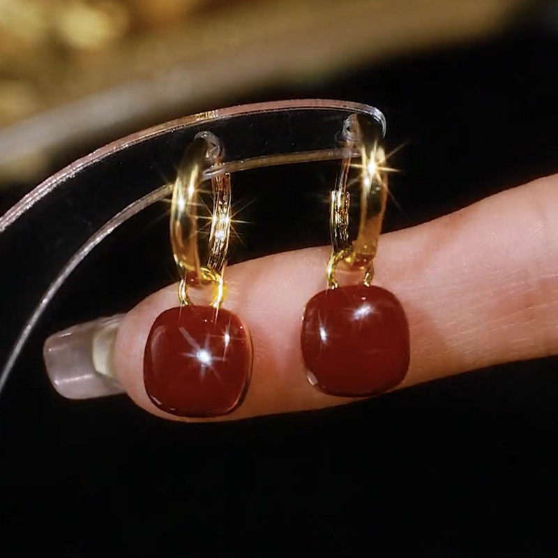 高级感复古红色方块耳环独特耳饰气质秋冬耳钉小众设计感耳扣耳坠,饰品/流行首饰/时尚饰品新,耳环,淘宝优惠券,粉丝福利购,淘宝优惠卷