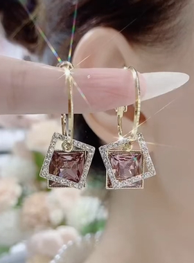 高级感气质大耳圈方块紫色水晶耳环女2025年新款潮显脸瘦耳饰耳坠