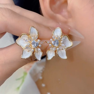 925银针气质闪钻珍珠花朵耳钉轻奢高级感百搭耳环小众设计感耳饰