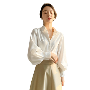 白色衬衫女设计感小众高级感泡泡袖秋季洋气时尚法式复古别致上衣